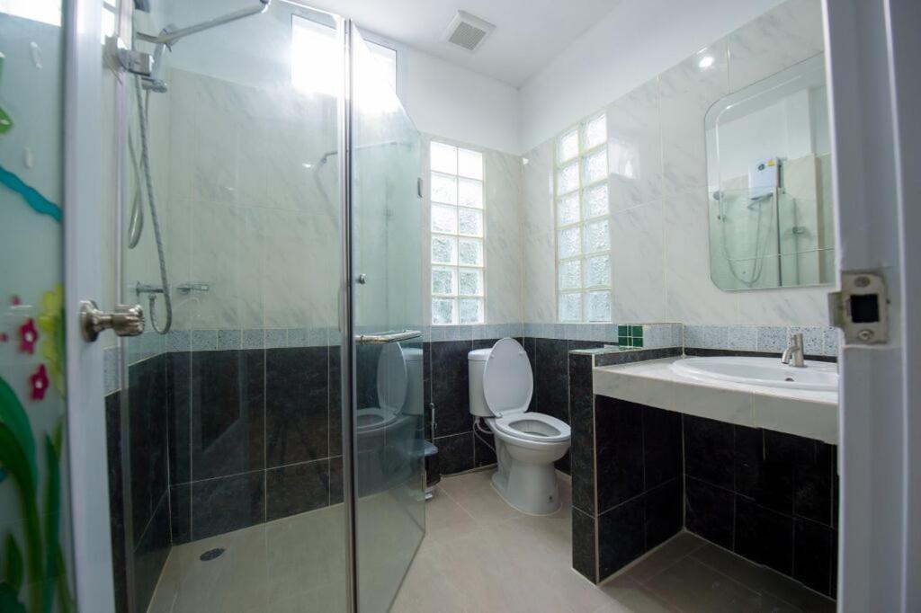 Poomvarin Resort Ban Wang Takhrai Chambre photo