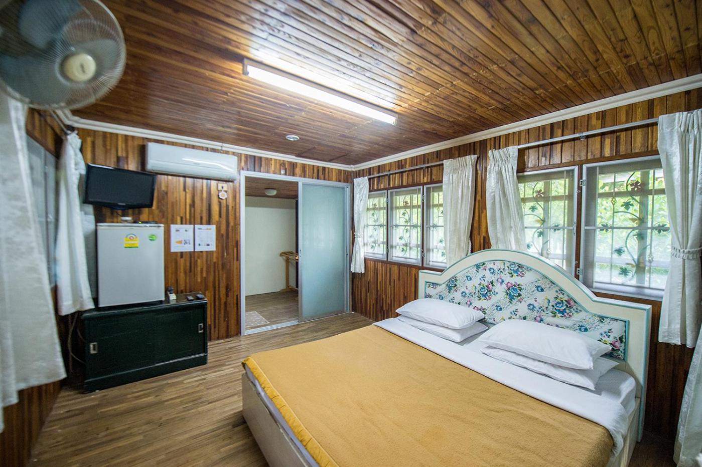 Poomvarin Resort Ban Wang Takhrai Chambre photo